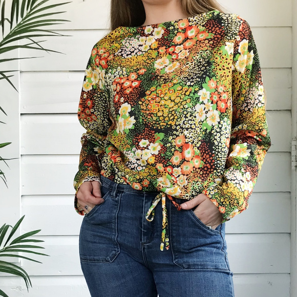 Vintage Tops - Vintage 70's Floral Long Sleeve Tie Waist Top